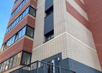 Двухкомнатная квартира на продажу, 60.1 м2, Киров, Красноармейская улица, 69