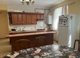 Коттедж в аренду, 200 м2, Крым