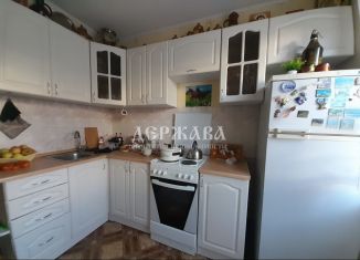 Продам двухкомнатную квартиру, 53 м2, Белгородская область, микрорайон Конева, 8