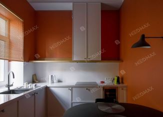 Сдаю 2-ком. квартиру, 89 м2, Санкт-Петербург, Садовая улица, 101