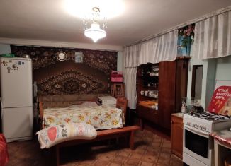 2-комнатная квартира на продажу, 70 м2, село Октябрьское, улица Епхиева, 69
