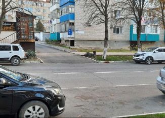 Продаю гараж, 14 м2, Темрюк, улица Ленина, 47