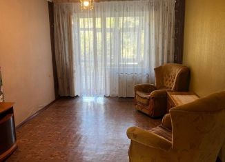 Продается трехкомнатная квартира, 55 м2, Армянск, улица Гайдара, 16