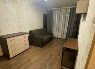 Сдам 1-ком. квартиру, 30 м2, Москва, улица Головачёва, 17, метро Котельники