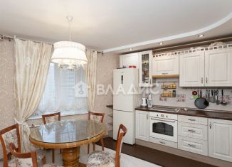 Продается 2-ком. квартира, 60 м2, Владимир, улица Нижняя Дуброва, 17А