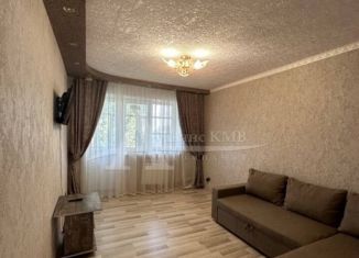 Продаю 2-ком. квартиру, 45 м2, Минеральные Воды, Интернациональная улица, 24