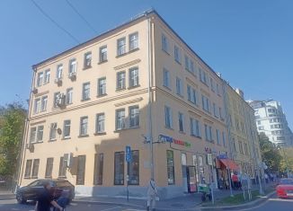 Продаю пятикомнатную квартиру, 134.7 м2, Москва, метро Новокузнецкая, Большая Татарская улица, 20с2