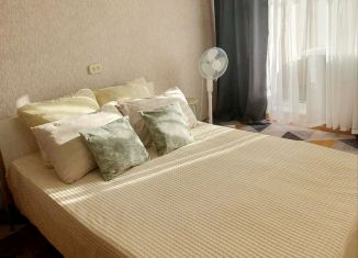 Сдается 1-ком. квартира, 35 м2, Уфа, Первомайская улица, 76, Калининский район