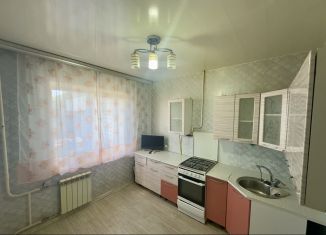 Продаю 4-комнатную квартиру, 77 м2, Амурск, Октябрьский проспект, 10