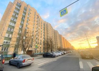 Продам 3-ком. квартиру, 67 м2, Санкт-Петербург, Дунайский проспект, 7