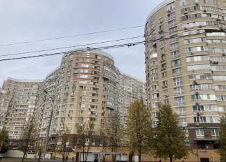 Сдается в аренду 2-комнатная квартира, 55.5 м2, Москва, улица Покрышкина, 8к2