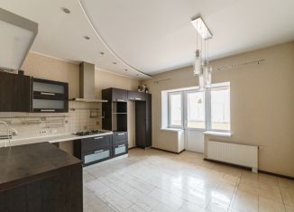 Продажа трехкомнатной квартиры, 120.1 м2, Череповец, улица Батюшкова, 9