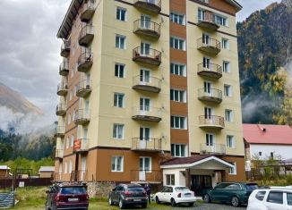 Продаю 3-ком. квартиру, 70 м2, Карачаево-Черкесия, Аланская улица, 25