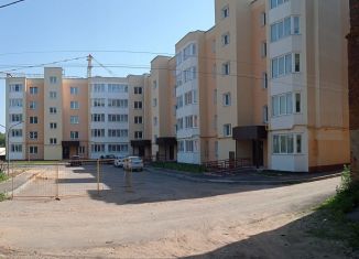 Продаю 2-комнатную квартиру, 88.1 м2, Высоковск, улица Ленина, 4