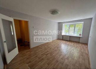 Продам 1-ком. квартиру, 32 м2, Ставропольский край, Комсомольская улица, 8