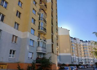 Аренда трехкомнатной квартиры, 80 м2, Калининград, Орудийная улица, 30Б