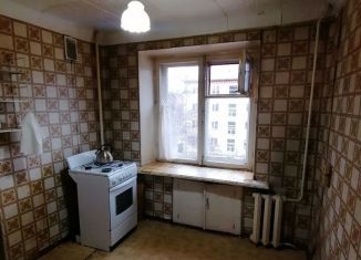 Продается 2-комнатная квартира, 45 м2, Белорецк, улица В. Косоротова, 7