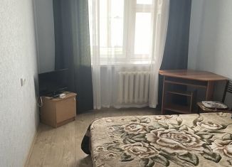 Сдача в аренду трехкомнатной квартиры, 80 м2, Ленск, Пролетарская улица