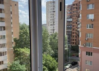 Сдам в аренду 2-ком. квартиру, 40 м2, Москва, Кастанаевская улица, 11, ЗАО