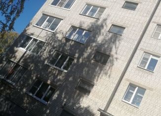 Продается 2-комнатная квартира, 50.4 м2, Карелия, улица Труда, 2