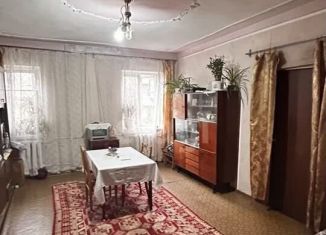 Продажа 3-ком. квартиры, 70 м2, Владикавказ, Ростовская улица, 13