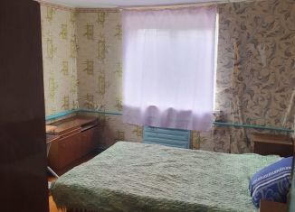 Сдается в аренду дом, 42 м2, Крымск, улица Кочергина, 13