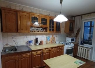 Продается трехкомнатная квартира, 67 м2, Заволжье, Рождественская улица, 8