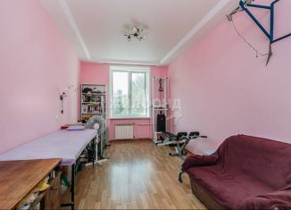 Продается комната, 17.6 м2, Новосибирск, улица Кирова, 80, метро Площадь Ленина