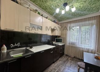 Продажа 2-комнатной квартиры, 50 м2, Майкоп, Депутатская улица, 8А