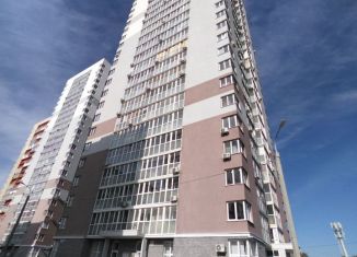 Продаю 1-ком. квартиру, 35.7 м2, Волгоград, улица Гаря Хохолова, 2