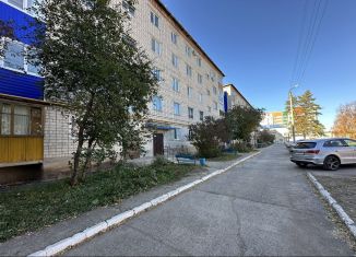 Продается 3-ком. квартира, 60 м2, Республика Башкортостан, Советская улица, 2