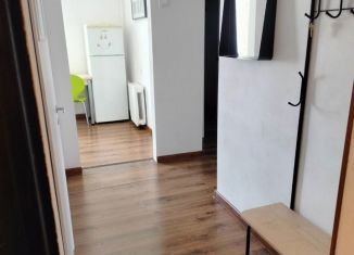 Сдается 1-комнатная квартира, 38 м2, Калининград, улица Адмирала Макарова, 2