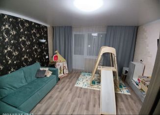 Продается 3-комнатная квартира, 70 м2, Энгельс, улица Марины Расковой, 7