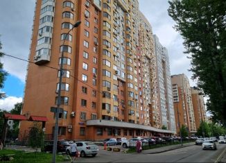 Сдам в аренду 3-комнатную квартиру, 111 м2, Москва, бульвар Генерала Карбышева, 18, метро Мнёвники