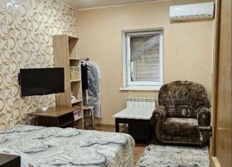 Сдам в аренду 1-комнатную квартиру, 38 м2, Краснодарский край, улица Розы Люксембург, 51