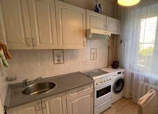 Сдам в аренду 3-ком. квартиру, 55 м2, Москва, Ленинский проспект, 93к3