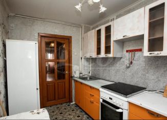 Продажа 3-ком. квартиры, 60 м2, Тюмень, улица Космонавтов, 1Б, Восточный округ