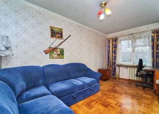 Продается 3-ком. квартира, 65 м2, Краснодар, улица Гагарина, 97, улица Гагарина