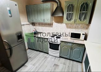 Сдам в аренду 1-ком. квартиру, 35 м2, Саха (Якутия), улица Кравченко, 11