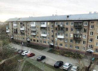 Продам двухкомнатную квартиру, 44.3 м2, Кемерово, улица Гагарина, 142