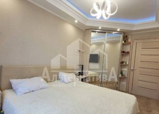 Продам 3-комнатную квартиру, 60 м2, Ставропольский край, улица Крутая Дорога, 25