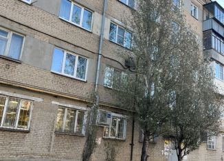 Продаю 2-комнатную квартиру, 44 м2, Челябинская область, проспект Славы, 4