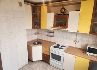 Продам 3-ком. квартиру, 75 м2, Москва, Кировоградская улица, 7, район Чертаново Северное