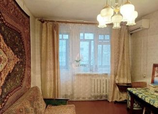 Продажа 3-ком. квартиры, 51 м2, Энгельс, улица Ленина, 48