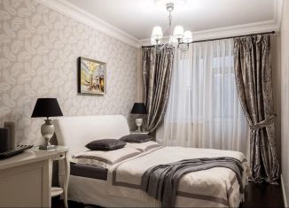 Сдается трехкомнатная квартира, 100 м2, Москва, улица Толбухина, 13к1, метро Кунцевская