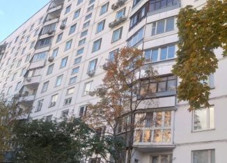 Продаю 1-комнатную квартиру, 32 м2, Москва, СЗАО, улица Маршала Бирюзова, 43