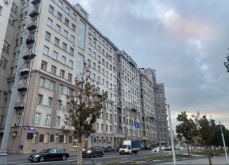 3-комнатная квартира на продажу, 60 м2, Москва, улица Серафимовича, 2, улица Серафимовича