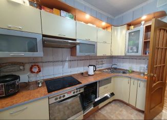 Продается 2-ком. квартира, 62 м2, Красноярский край, улица Щорса, 16