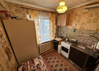 Продаю 2-ком. квартиру, 45 м2, Калуга, улица Петра Семёнова, 6