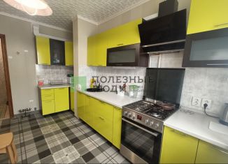 Продается 4-ком. квартира, 77.4 м2, Тульская область, улица Максимовского, 11